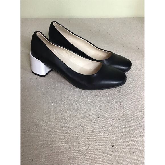 Women Black and White 2inch block heel Pumps Bus Stop boutique Sz. 39.5/9.5 - Picture 2 of 10